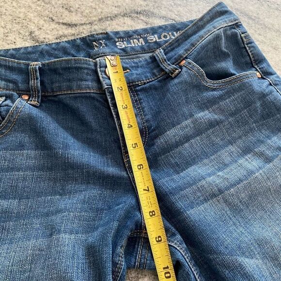 New York & Company Size 6 Jeans Slim Slouch Straight Leg Medium Wash - Picture 11 of 12